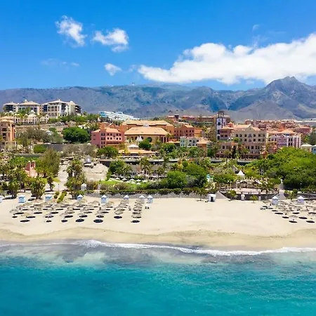 Edificio Marta La Caleta *