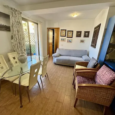 Апартаменты Edificio Marta La Caleta