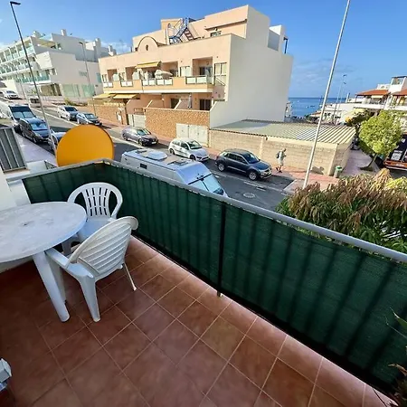 Edificio Marta La Caleta Апартаменты *